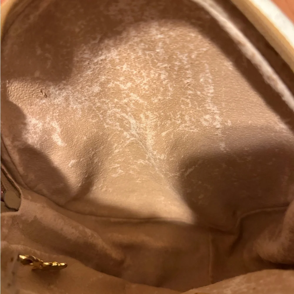 Authentic Vintage Gucci GG Supreme Crossbody Bag - Picture 9 of 9